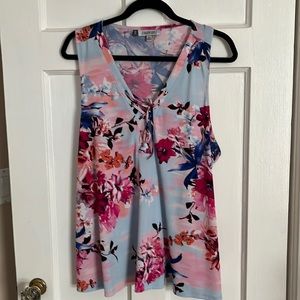 Jennifer Lopez XL sleeveless colorful blouse like new condition